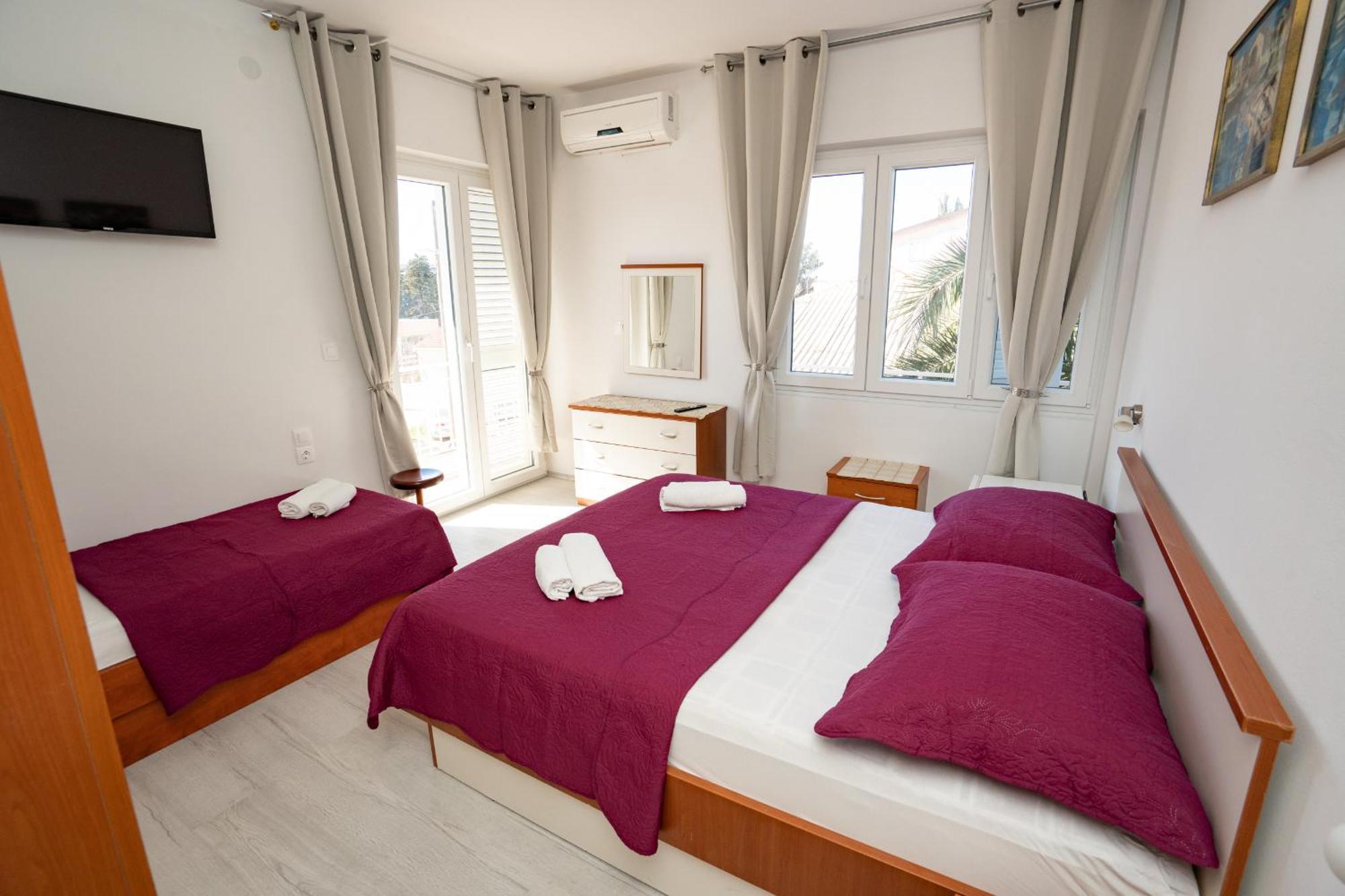 Pool Mansion Magnolia - Comfort Rooms Novalja Exteriér fotografie