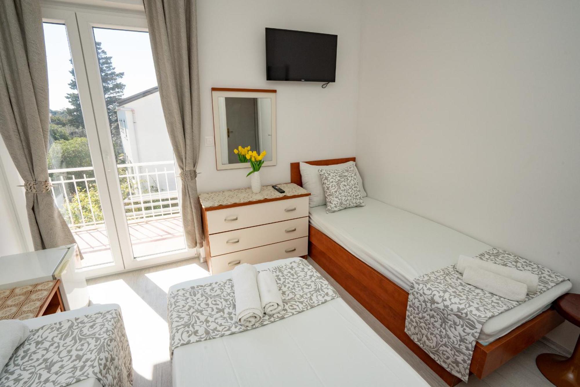 Pool Mansion Magnolia - Comfort Rooms Novalja Exteriér fotografie